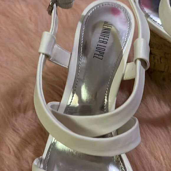 JENNIFER LOPEZ Size 8 WEDGE SHOES - Picture 2 of 5